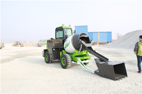 <b>如何判斷攪拌車輪胎要更換？</b>