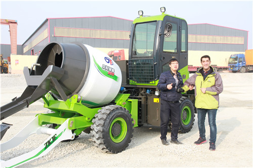 <b>攪拌車清理混凝土的方法！</b>