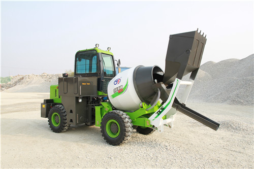 <b>小型自上料混凝土攪拌罐車的加油系統(tǒng)該如何維護？</b>