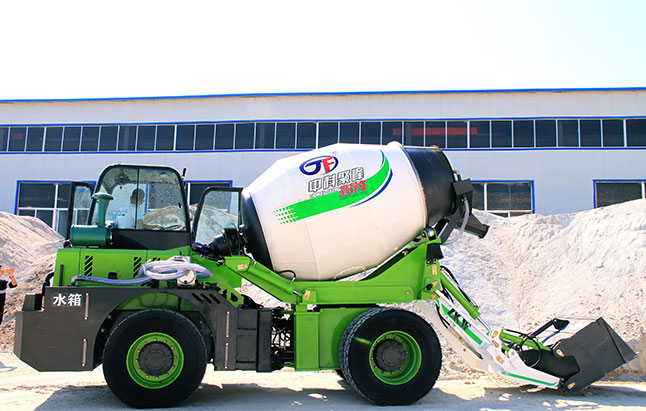 <b>為什么自上料混凝土攪拌罐車需要保養？</b>