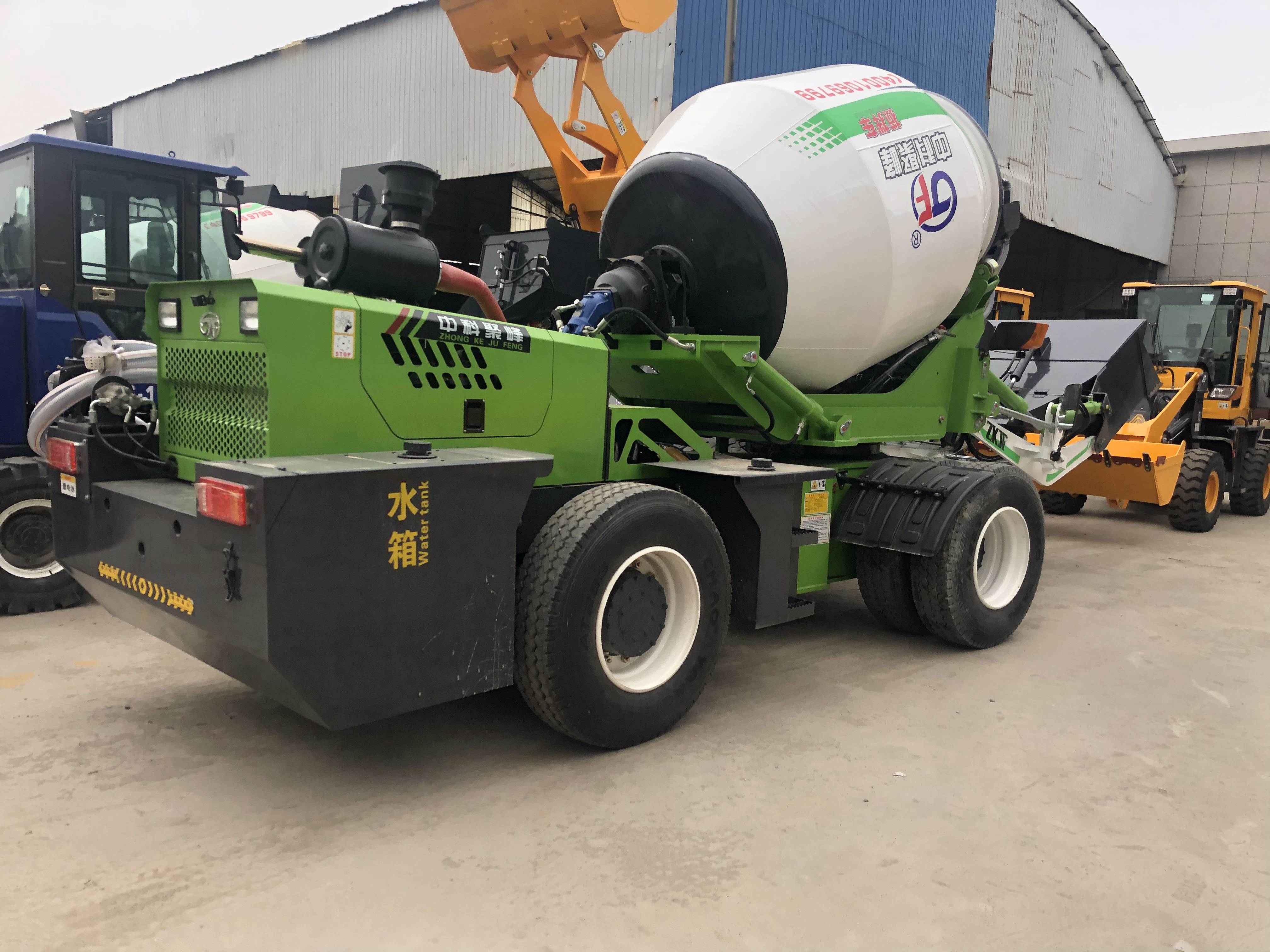 <b>自動上料混凝土攪拌車駕駛員操作規(guī)程</b>