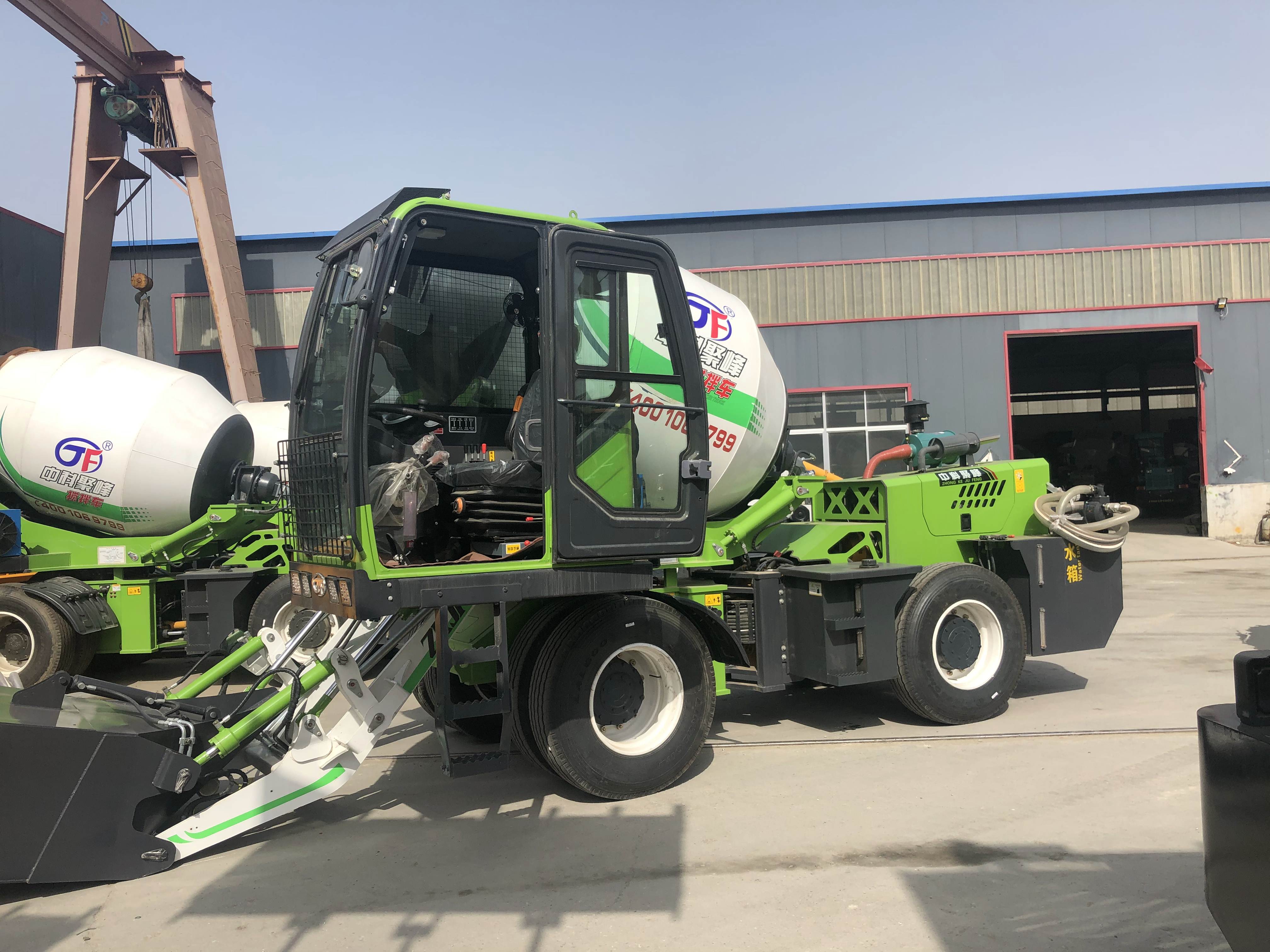 <b>攪拌車驅(qū)動(dòng)裝置怎么做好維護(hù)？</b>