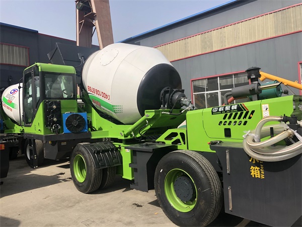 <b>自上料混凝土攪拌罐車出現高噪聲高溫是因為什么？</b>