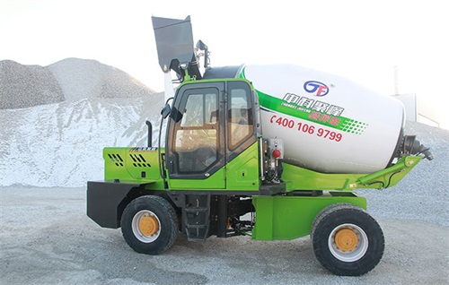 自動(dòng)上料混凝土攪拌車